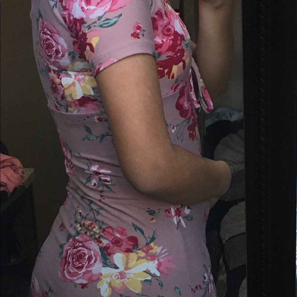 Dress - Picture 3 of 3